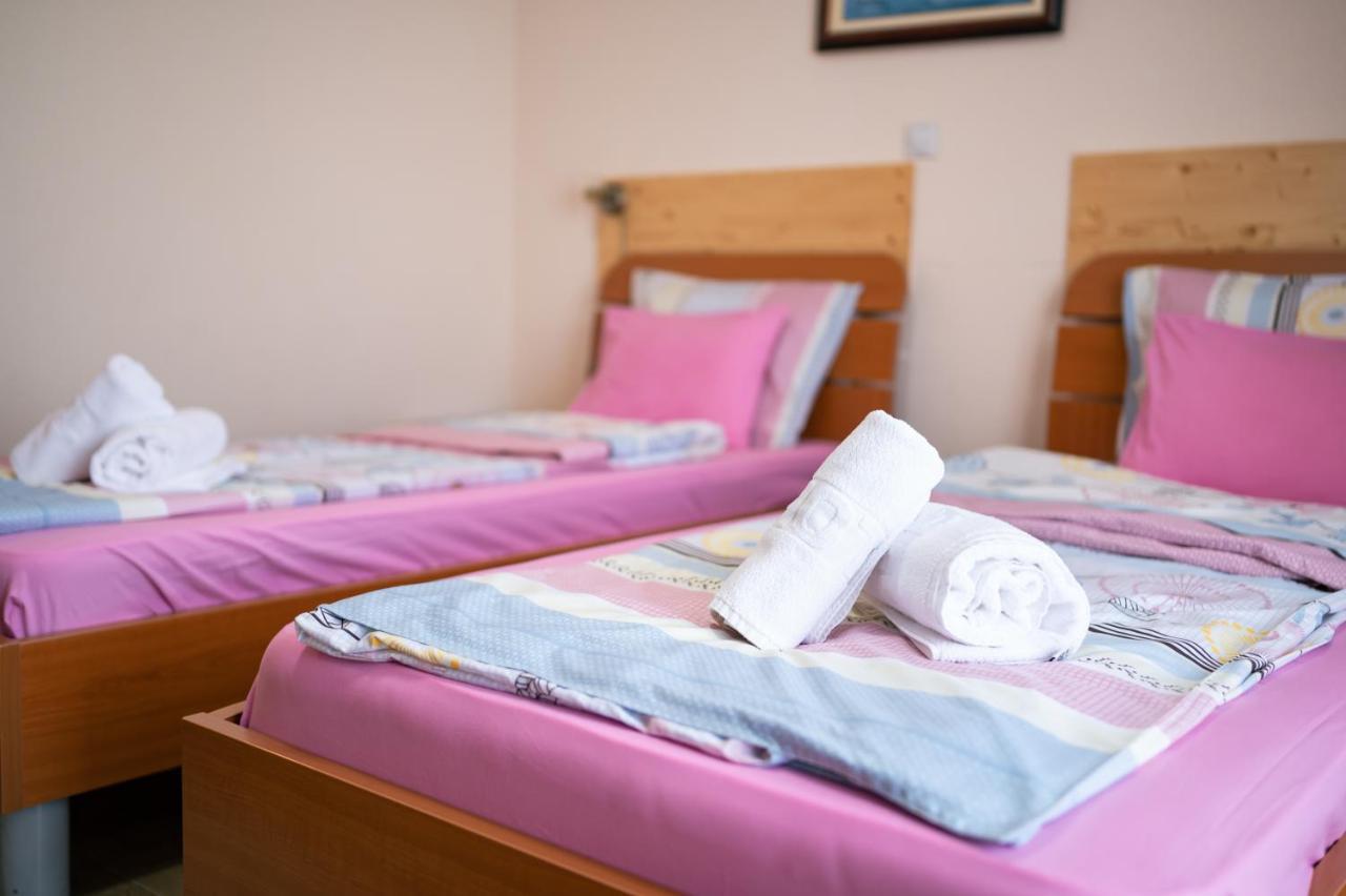 Hotel Holiday-M Охрид Экстерьер фото