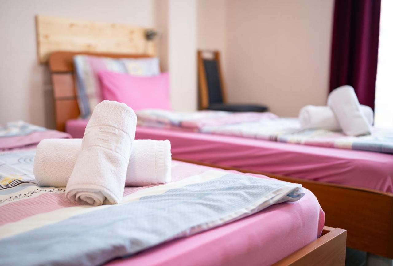 Hotel Holiday-M Охрид Экстерьер фото