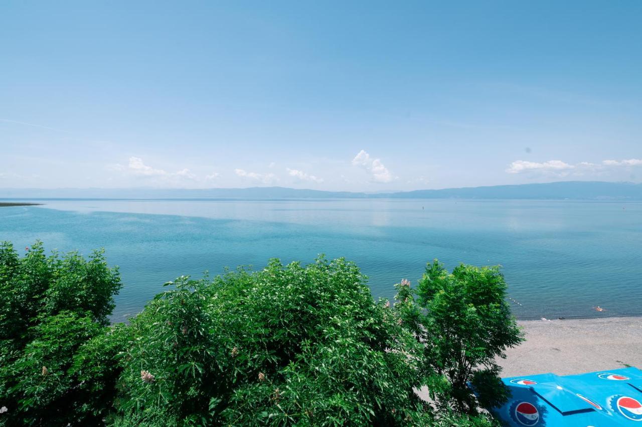 Hotel Holiday-M Охрид Экстерьер фото